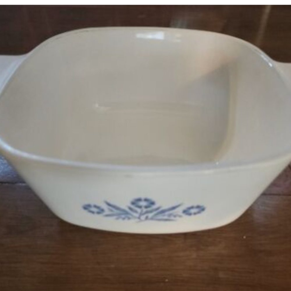 Vintage Corning Ware Blue Cornflower D 11 1 3/4 QT - Embossed Bottom Stamp